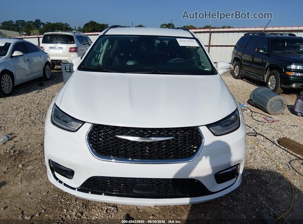 2C4RC1BG1NR177619 2022 CHRYSLER PACIFICA Белый Вид задней части салона