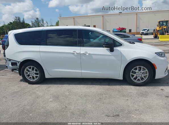 2C4RC1BG1SR511174 2025 CHRYSLER PACIFICA White 360 interior view