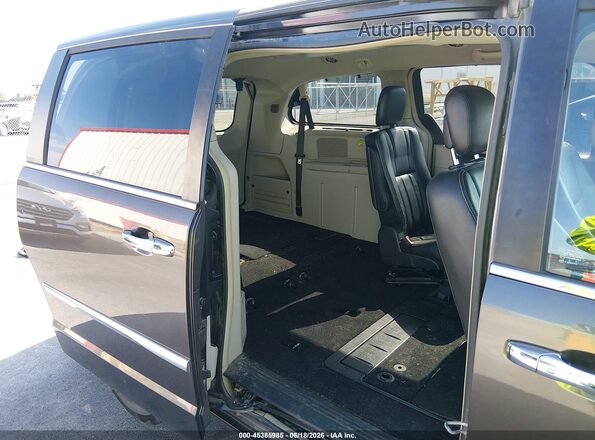 2C4RC1BG2GR194058 2016 CHRYSLER TOWN & COUNTRY Серый Вид наклейки с VIN-кодом