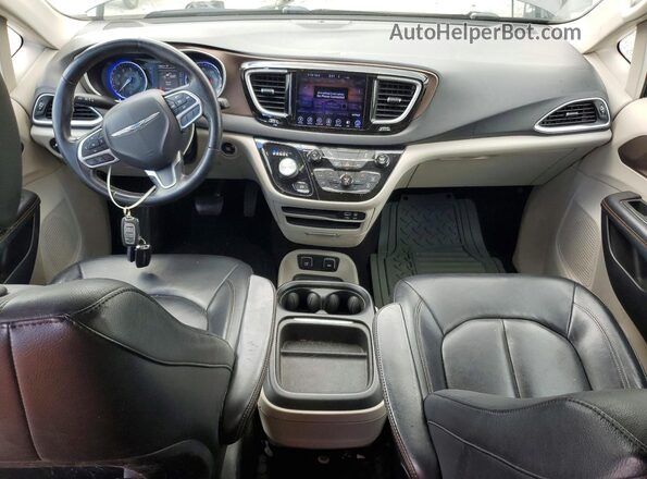 2C4RC1BG2HR503433 2017 CHRYSLER PACIFICA Gray Vista del salpicadero