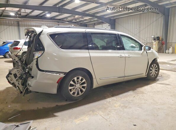 2C4RC1BG2HR688244 2017 CHRYSLER PACIFICA White 