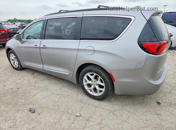 2C4RC1BG2HR777117 2017 CHRYSLER PACIFICA Серебряный Задняя левая четверть