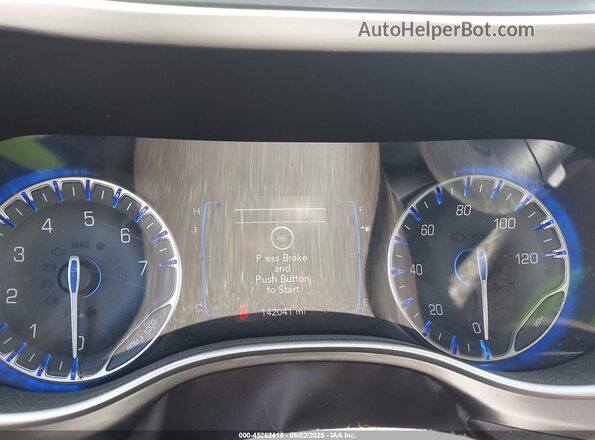 2C4RC1BG2JR142517 2018 CHRYSLER PACIFICA Белый Вид задних сидений