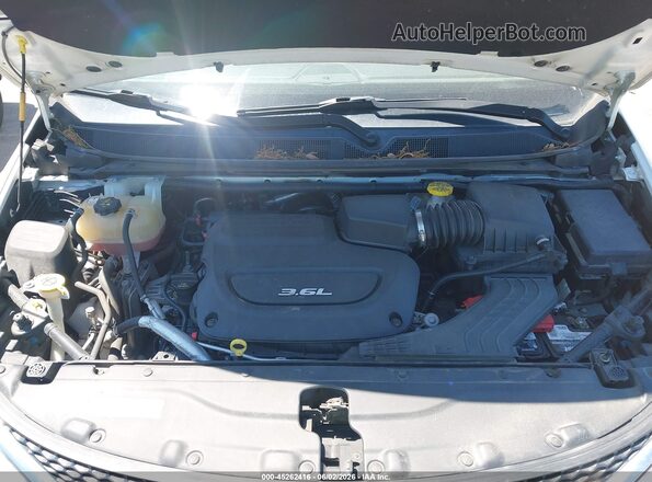 2C4RC1BG2JR142517 2018 CHRYSLER PACIFICA Белый Вид сзади