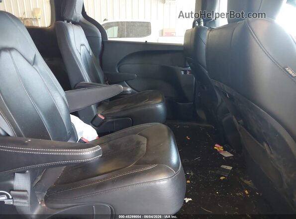2C4RC1BG2JR194598 2018 CHRYSLER PACIFICA Красный Вид наклейки с VIN-кодом