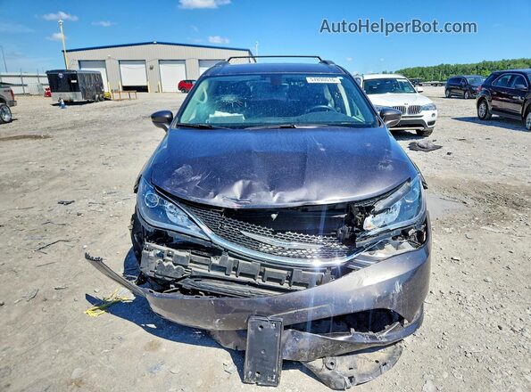 2C4RC1BG2JR211268 2018 CHRYSLER PACIFICA Gray Widok z przodu
