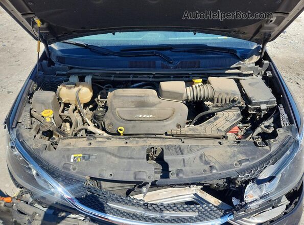 2C4RC1BG2JR211268 2018 CHRYSLER PACIFICA Gray Widok komory silnika