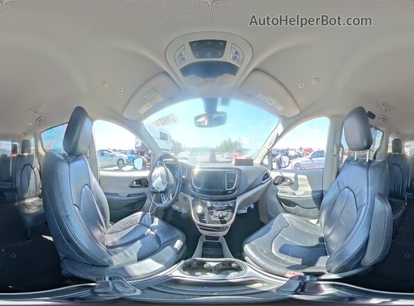 2C4RC1BG2JR211268 2018 CHRYSLER PACIFICA Gray Widok wnętrza 360 stopni