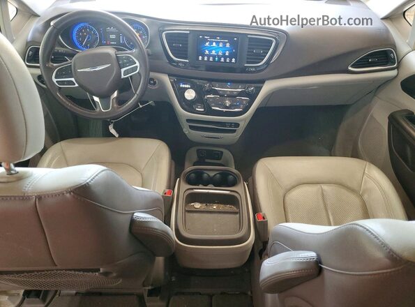 2C4RC1BG2KR730421 2019 CHRYSLER PACIFICA Бордовый Вид панели приборов