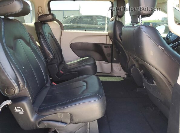 2C4RC1BG2MR533297 2021 CHRYSLER PACIFICA Gray Вид задньої частини салону