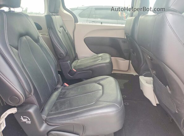 2C4RC1BG2NR150123 2022 CHRYSLER PACIFICA Black Rear interior view