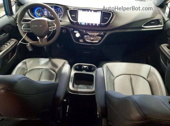 2C4RC1BG2TR270906 2026 CHRYSLER PACIFICA Blue 