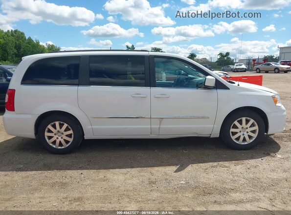 2C4RC1BG3GR280723 2016 CHRYSLER TOWN & COUNTRY White Սալոնի հետևի տեսք