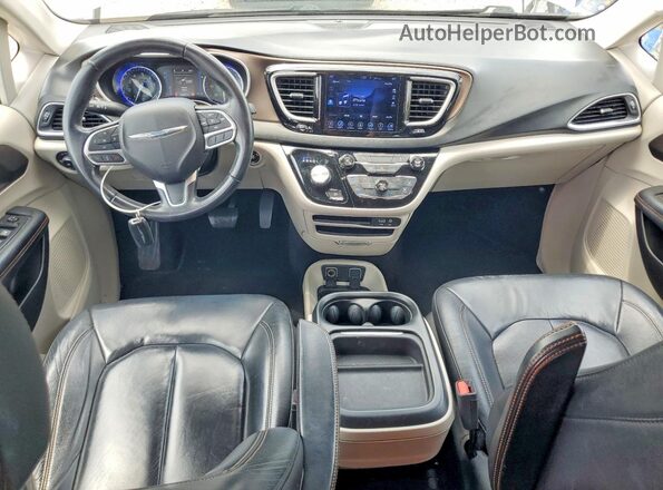 2C4RC1BG3HR535453 2017 CHRYSLER PACIFICA Gold Вид панелі приладів
