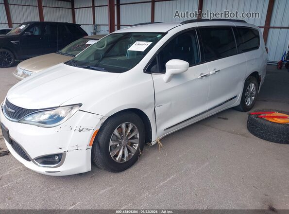 2C4RC1BG3JR126388 2018 CHRYSLER PACIFICA Белый Передняя левая четверть