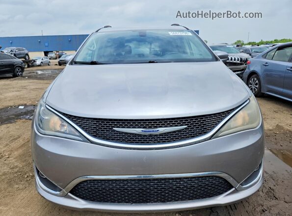 2C4RC1BG3JR354035 2018 CHRYSLER PACIFICA Silver Widok z przodu