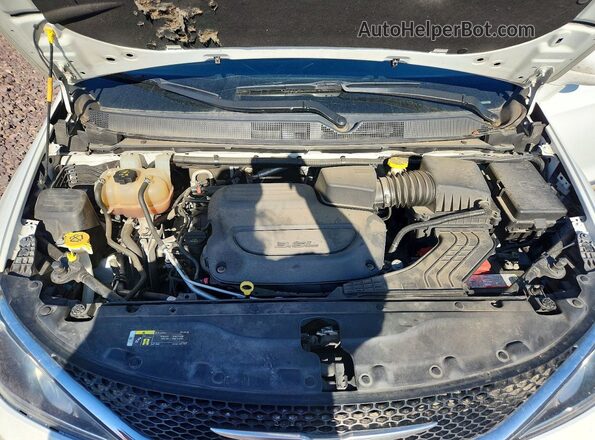 2C4RC1BG3LR176971 2020 CHRYSLER PACIFICA White ძრავის განყოფილების ხედი