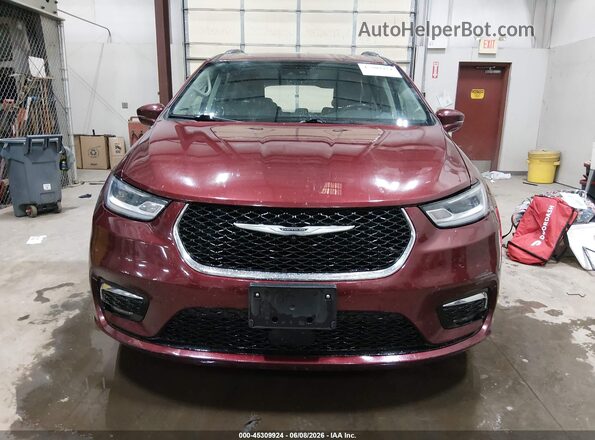 2C4RC1BG3MR598482 2021 CHRYSLER PACIFICA Red Widok wnętrza z tyłu