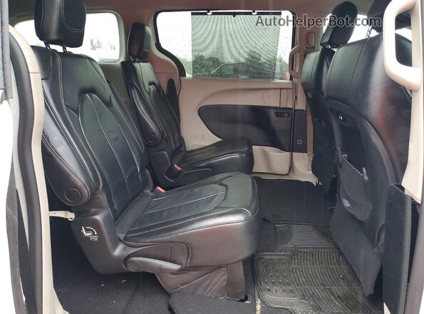 2C4RC1BG3NR215075 2022 CHRYSLER PACIFICA White უკანა სალონის ხედი