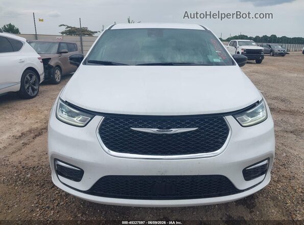 2C4RC1BG3TR263317 2026 CHRYSLER PACIFICA White Rear interior view