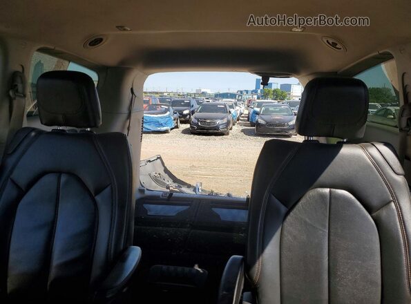 2C4RC1BG4HR540614 2017 CHRYSLER PACIFICA Silver Vista de los asientos traseros
