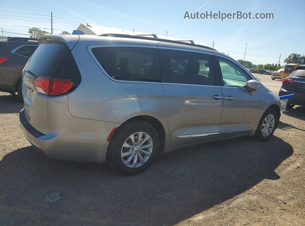 2C4RC1BG4HR540614 2017 CHRYSLER PACIFICA Silver Trasero derecho