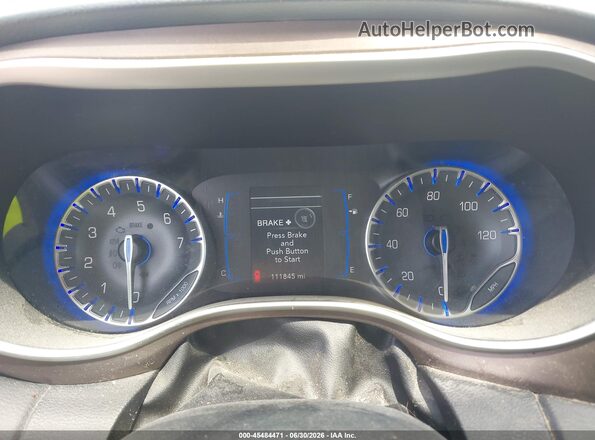 2C4RC1BG4HR734303 2017 CHRYSLER PACIFICA Silver Հետևի նստատեղերի տեսք