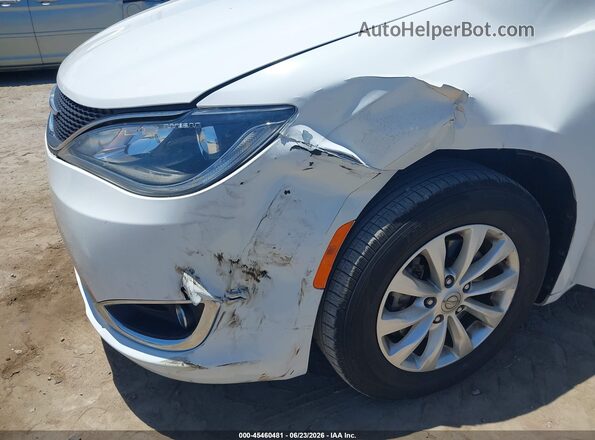 2C4RC1BG4JR110653 2018 CHRYSLER PACIFICA Белый Вид спереди