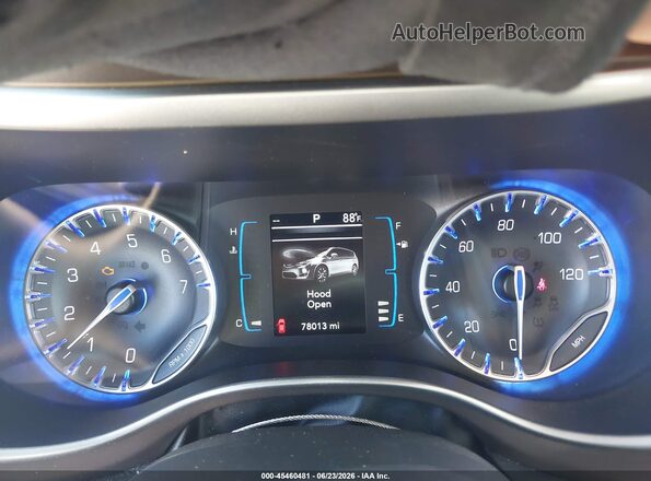 2C4RC1BG4JR110653 2018 CHRYSLER PACIFICA Белый Вид задних сидений