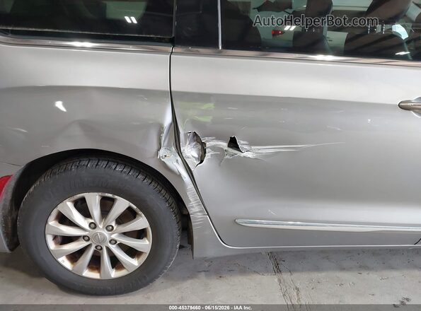 2C4RC1BG4JR306785 2018 CHRYSLER PACIFICA Silver 