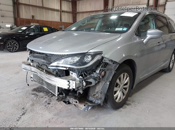 2C4RC1BG4JR306785 2018 CHRYSLER PACIFICA Silver 