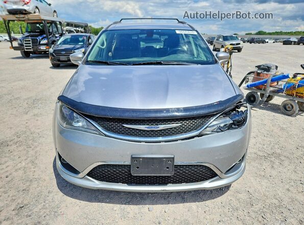 2C4RC1BG4JR356067 2018 CHRYSLER PACIFICA Silver Դիմացի տեսք