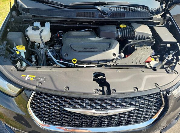 2C4RC1BG4SR598987 2025 CHRYSLER PACIFICA Black Engine compartment view