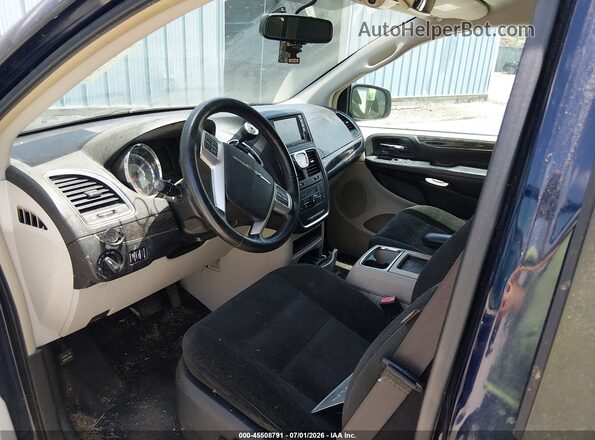 2C4RC1BG5GR222614 2016 CHRYSLER TOWN & COUNTRY Blue Rear interior view