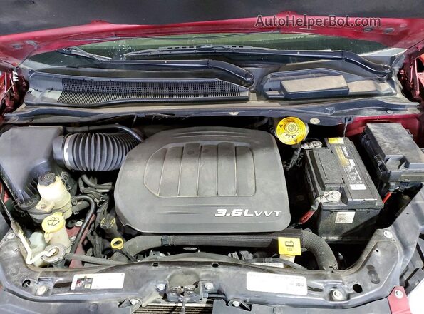 2C4RC1BG5GR245908 2016 CHRYSLER TOWN Red Widok komory silnika