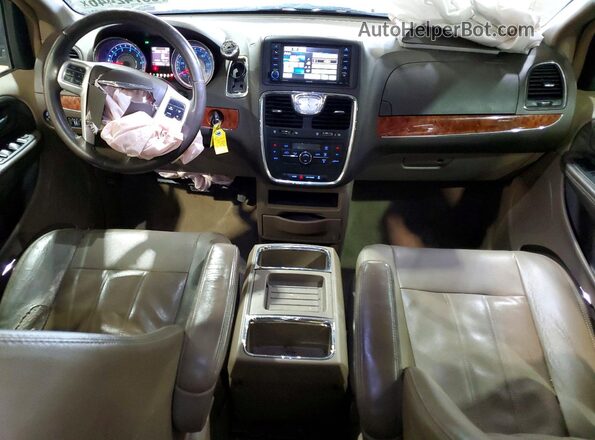 2C4RC1BG5GR245908 2016 CHRYSLER TOWN Red Widok deski rozdzielczej