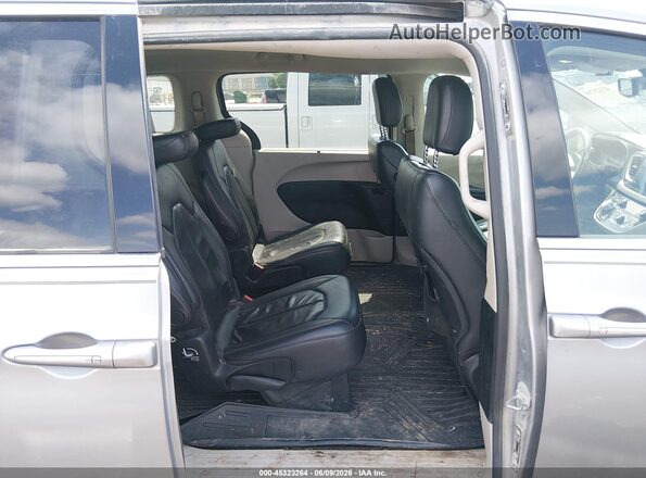2C4RC1BG5JR115697 2018 CHRYSLER PACIFICA Silver Вид наклейки з VIN-кодом