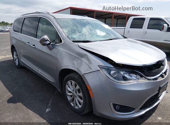 2C4RC1BG5JR115697 2018 CHRYSLER PACIFICA Silver 