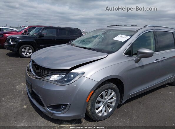 2C4RC1BG5JR115697 2018 CHRYSLER PACIFICA Silver 