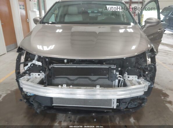 2C4RC1BG5JR175172 2018 CHRYSLER PACIFICA Silver Vista frontal