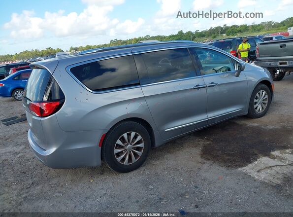 2C4RC1BG5JR233457 2018 CHRYSLER PACIFICA Gray Tył prawy