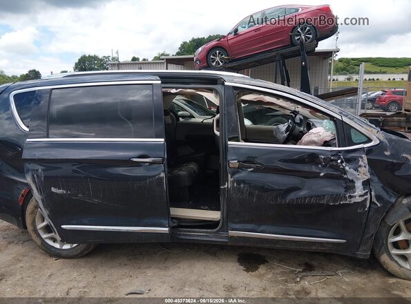 2C4RC1BG5KR738111 2019 CHRYSLER PACIFICA Black უკანა სალონის ხედი