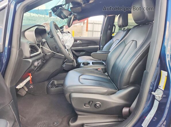 2C4RC1BG5SR509752 2025 CHRYSLER PACIFICA Blue Սալոնի դիմացի տեսք