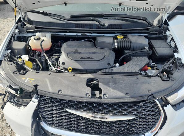 2C4RC1BG5TR170346 2026 CHRYSLER PACIFICA White 