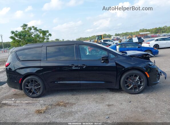 2C4RC1BG5TR222459 2026 CHRYSLER PACIFICA Black Вид задньої частини салону