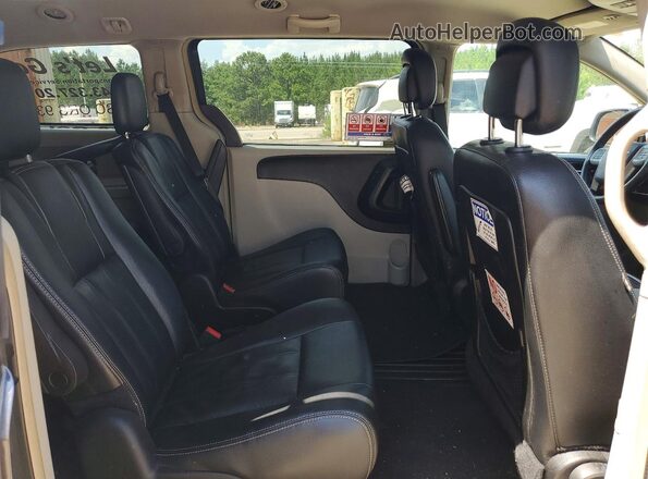 2C4RC1BG6GR301337 2016 CHRYSLER TOWN Gray Widok tylnych siedzeń