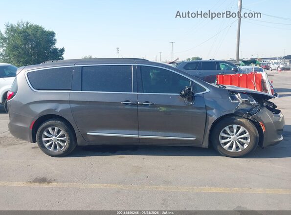 2C4RC1BG6HR551338 2017 CHRYSLER PACIFICA Blue უკანა სალონის ხედი