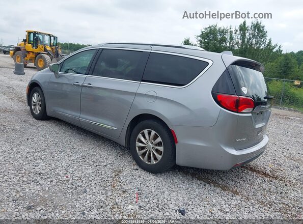 2C4RC1BG6JR119841 2018 CHRYSLER PACIFICA Silver უკანა მარცხენა