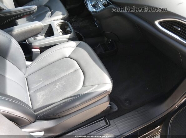 2C4RC1BG6TR201166 2026 CHRYSLER PACIFICA Black 