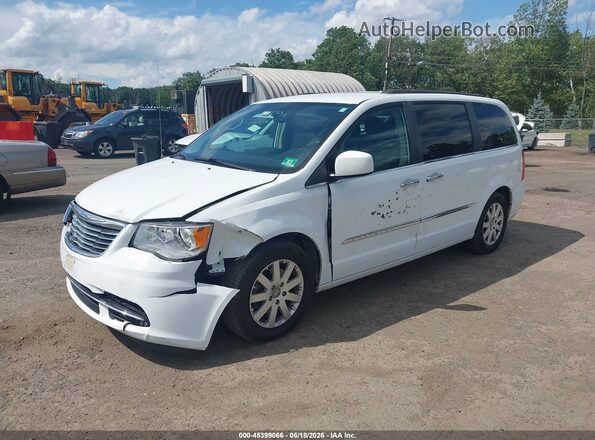 2C4RC1BG7GR121638 2016 CHRYSLER TOWN & COUNTRY White წინა მარცხენა ხედი სამი მეოთხედიდან